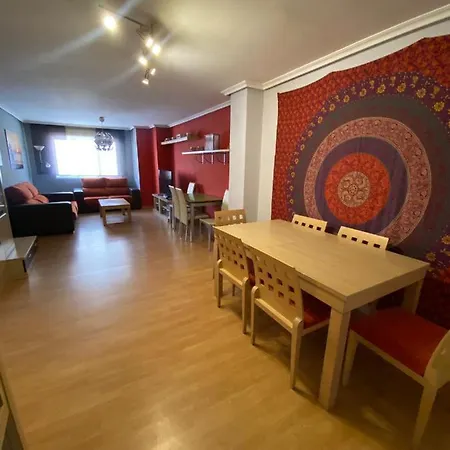 Apartamento Rocio.solarium,barbacoa,centrico. Apartment *